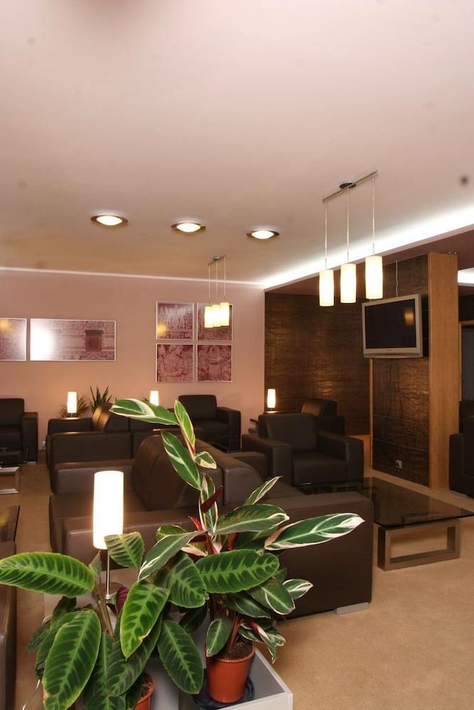 Hotel Trend Plzen Exterior photo
