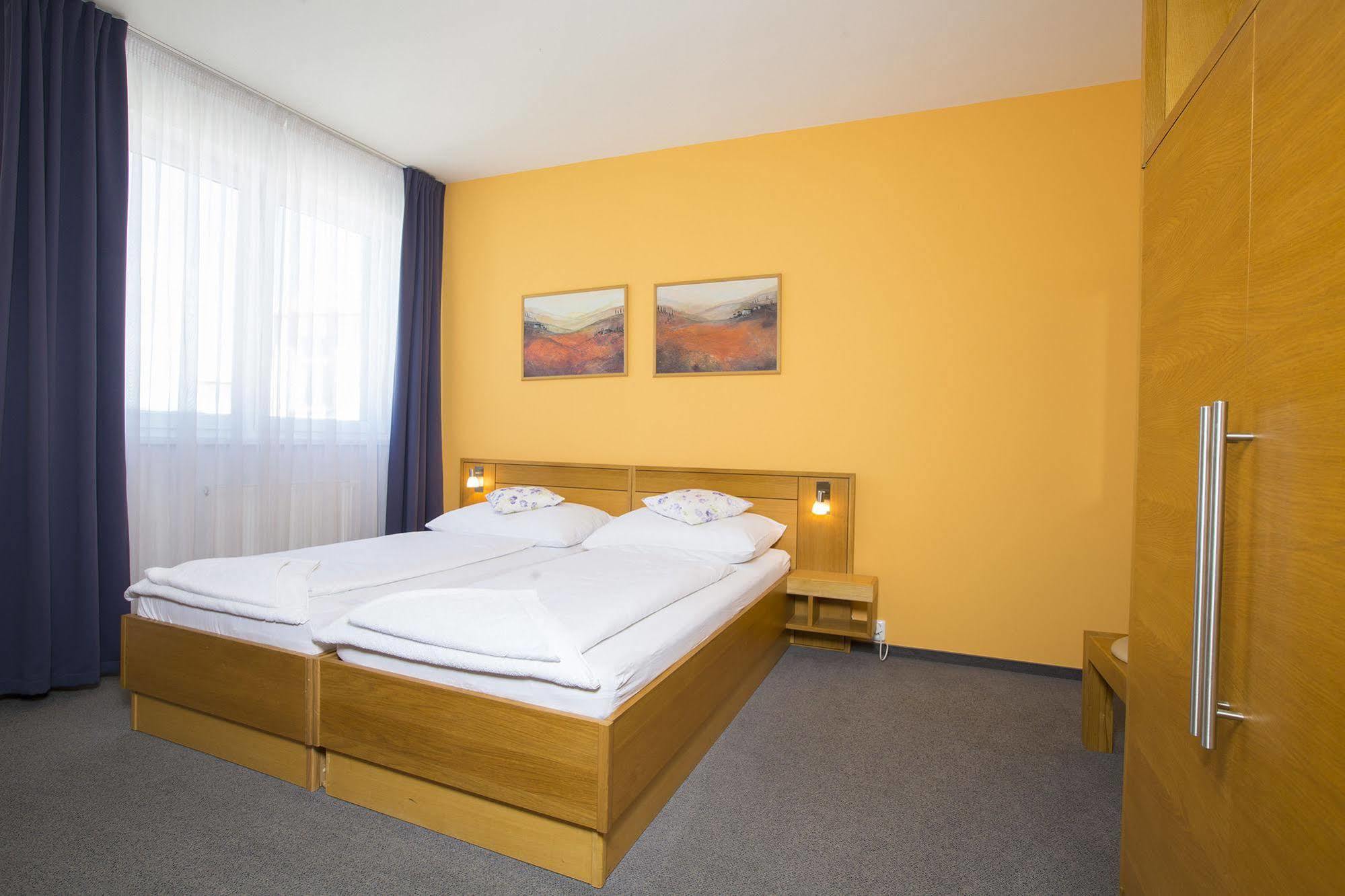 Hotel Trend Plzen Exterior photo